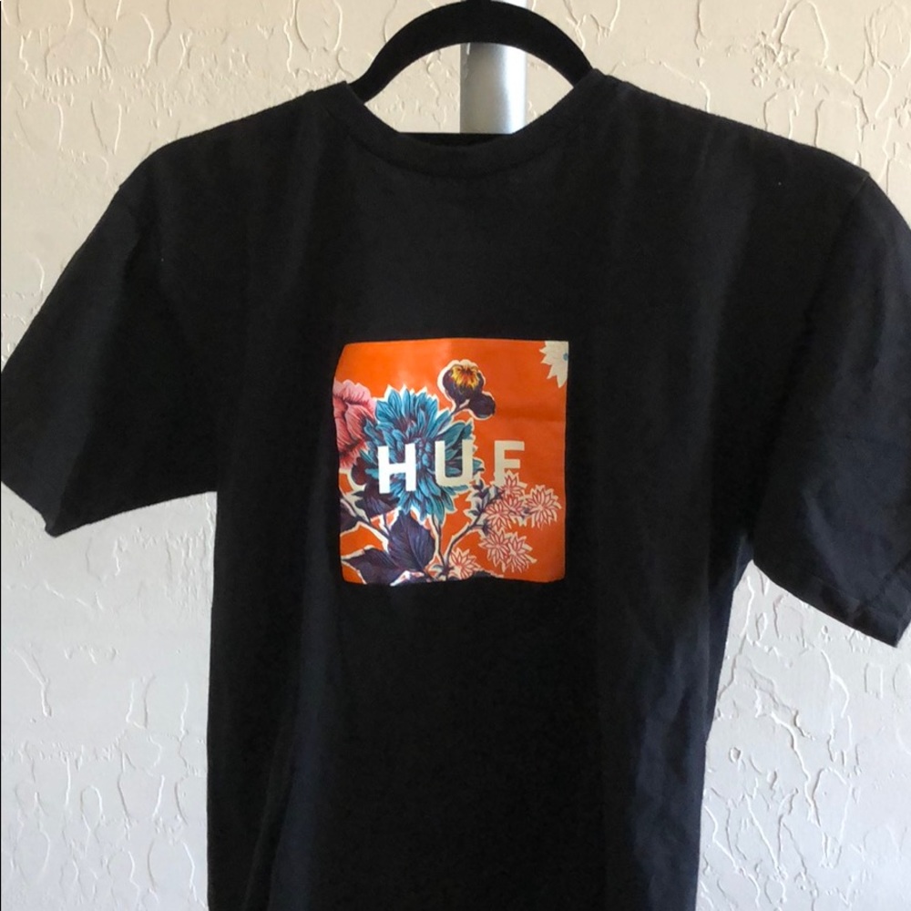 HUF tshirt